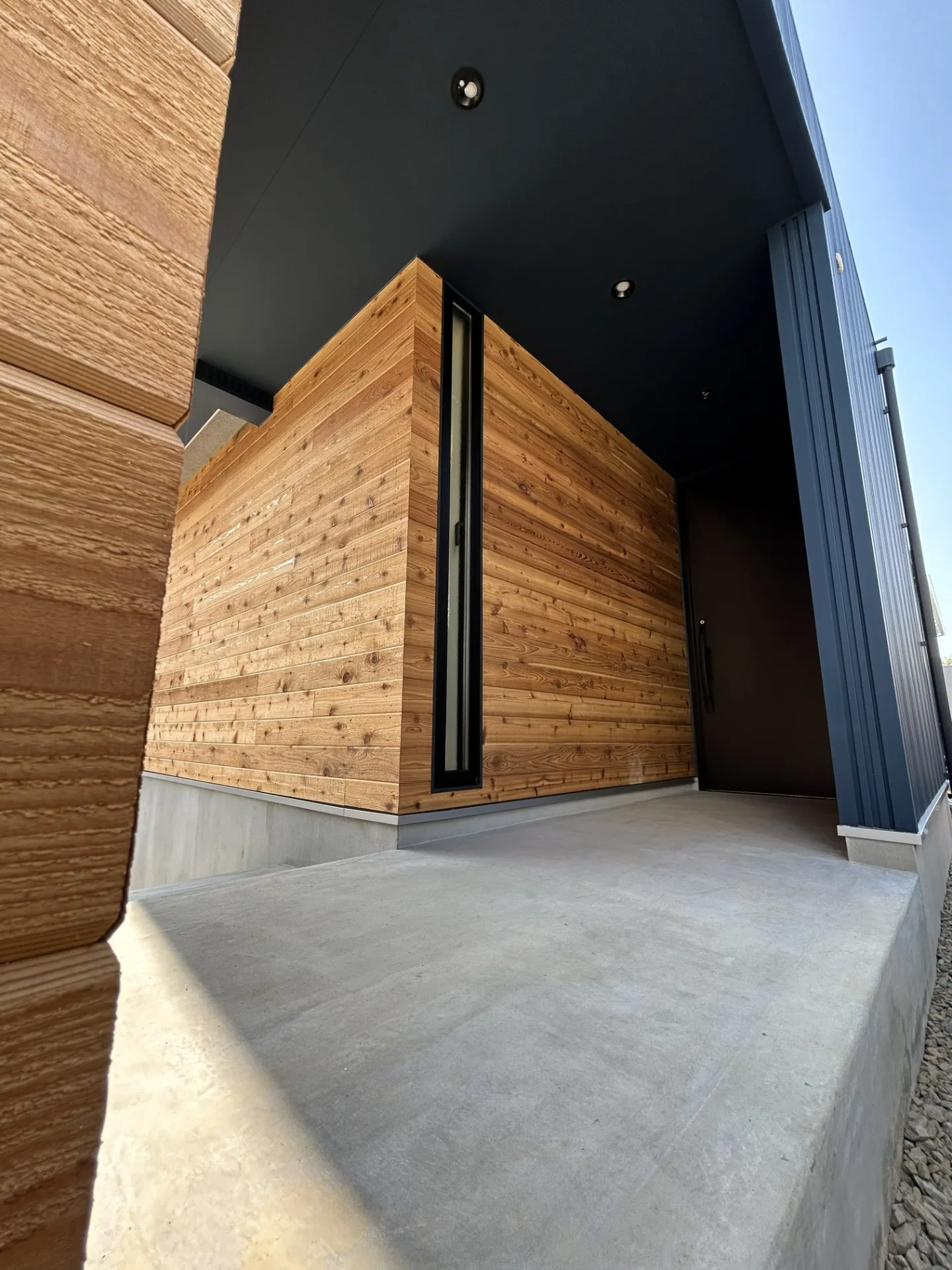 ナチュラルグレイッシュな家